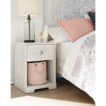 Paxberry Nightstand - Image 3