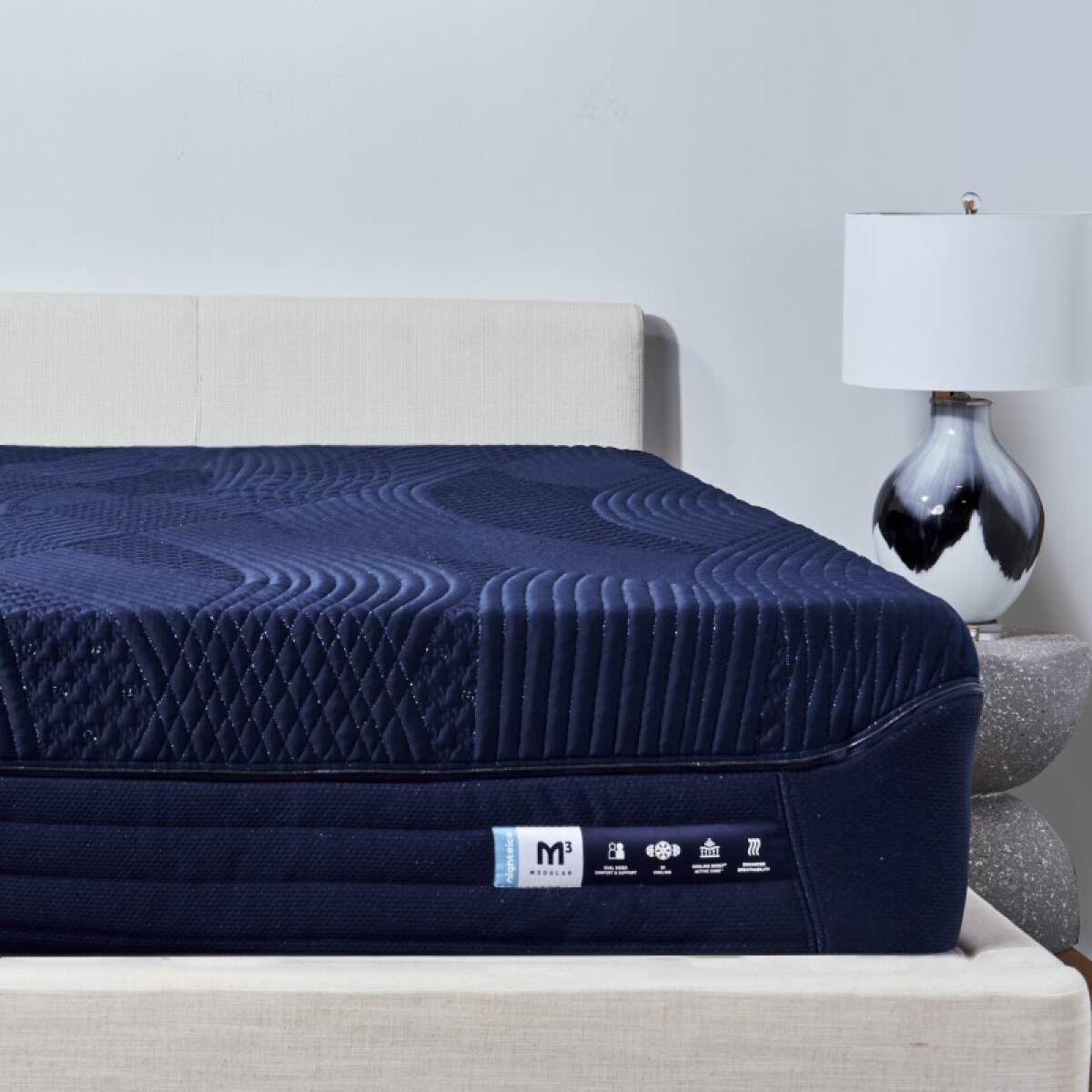 18ad4810ad13c25f8dbf3d8e4dd8df0c M3 Night Ice Mattress Chassis - Top Cover - Comfort Layer - Split Head Queen - Blue/Navy - Image 1