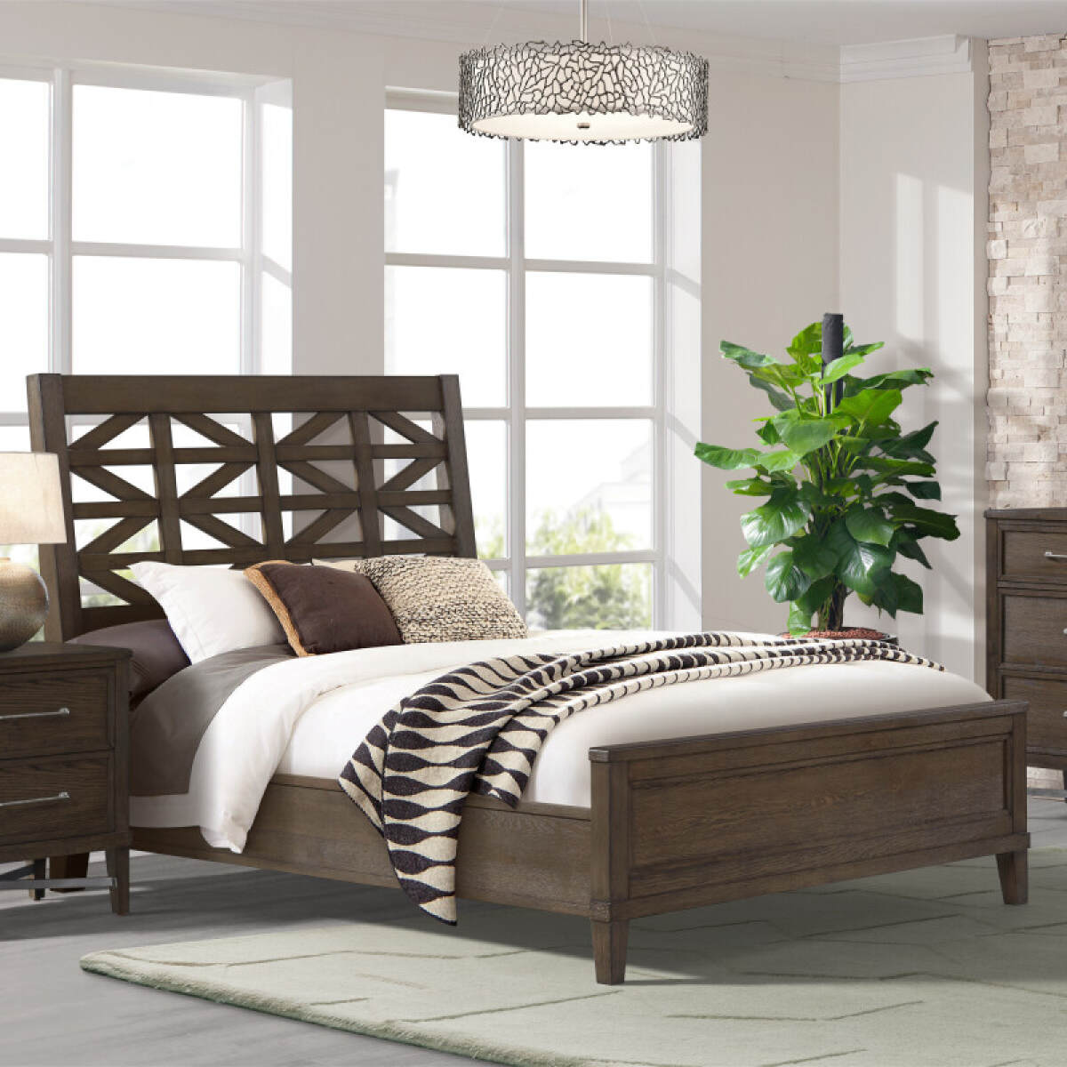 29407a765e62315f5a45b08facbd80f3 Preston Queen Bed - Image 1