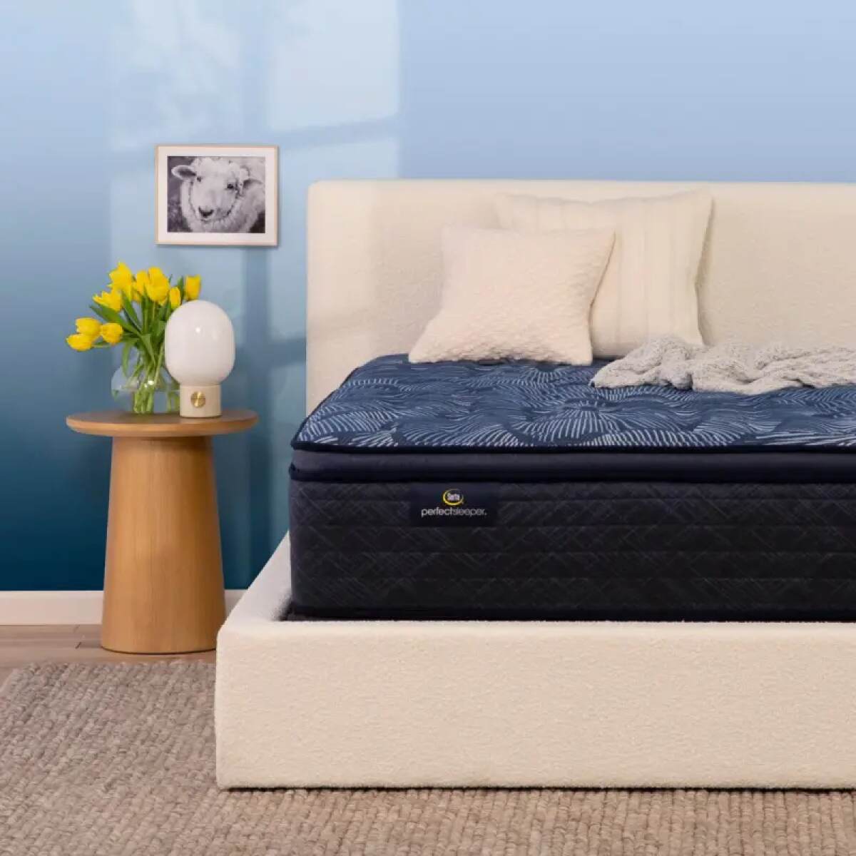2a06aa75376e38263daf1432f180ef40 Perfect Sleeper Innerspring Mattress - Ultimate Medium Pillow Top / Queen - Image 1