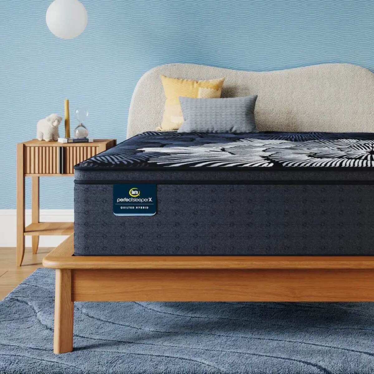 2c4ec82512d38217272de292710cc921 Serta Perfect Sleeper X Quilted Hybrid Mattress - Level Two Plush Pillow Top / Queen - Image 1
