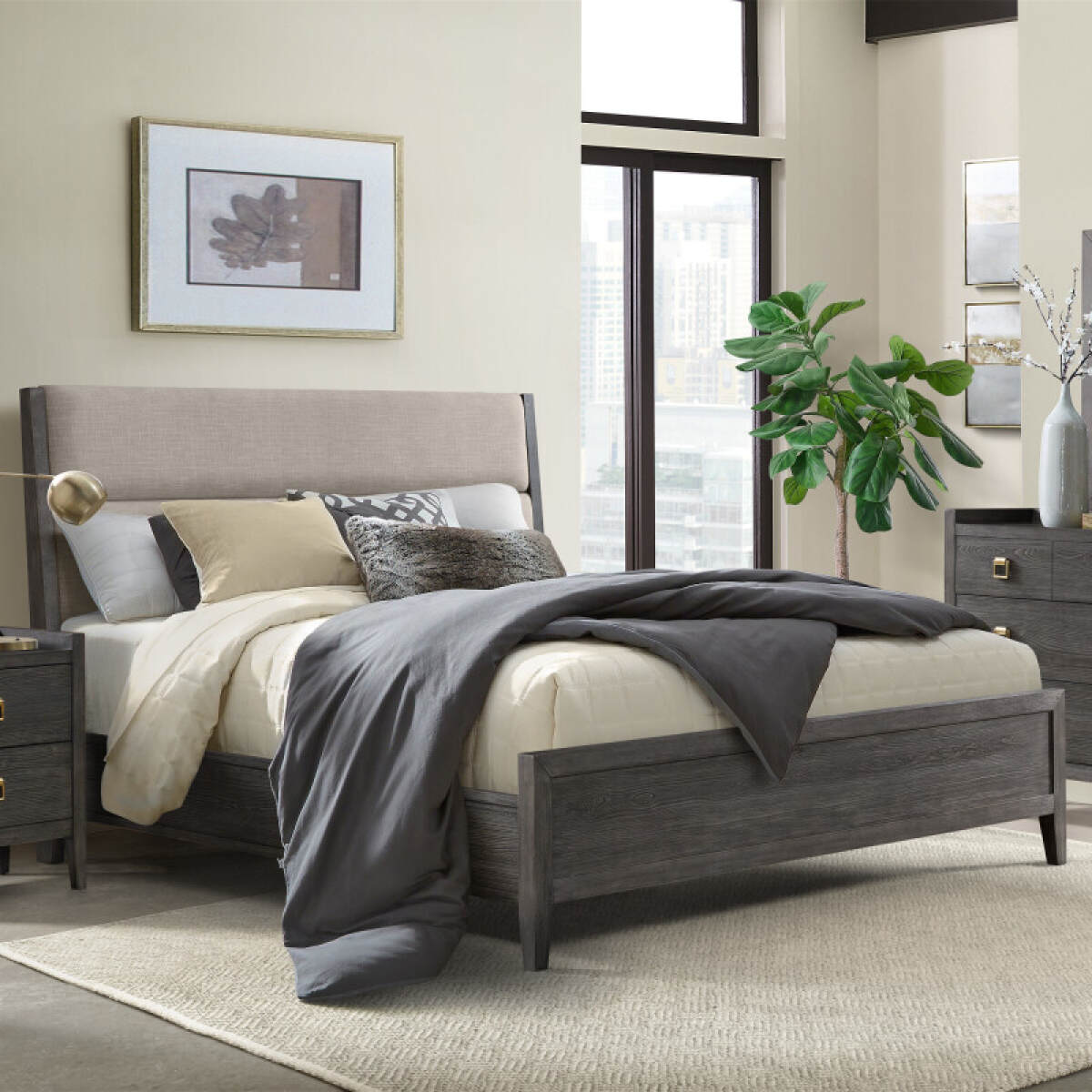 4ee99bb67d540ba9567a44d4e0ccfb98 Portia King Upholstered Bed - Image 1