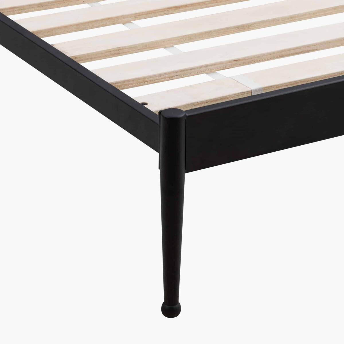 542e8ccad3ba636373be66973cb07e59 Modern Queen Metal Bed - Image 1