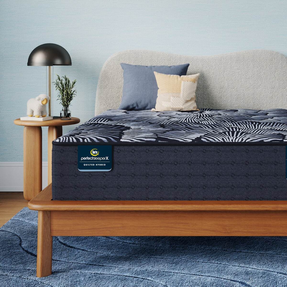 5686364e440d0047b0bc3ab43c729dd9 Serta Perfect Sleeper X Quilted Hybrid Mattress - Level One Enhanced Plush / Queen - Image 1