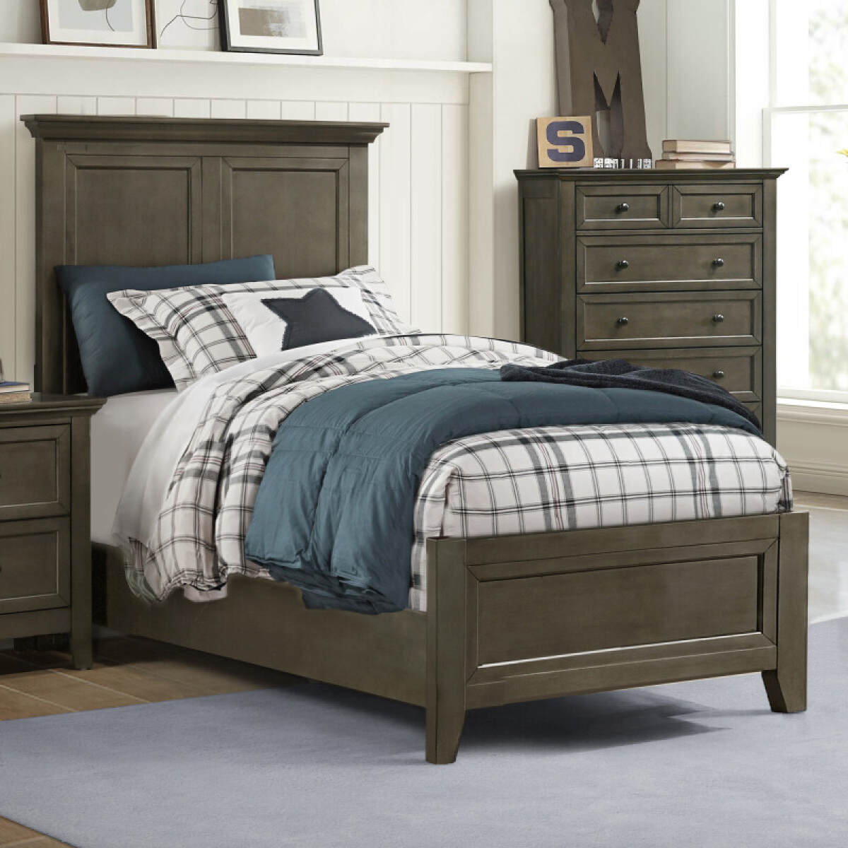 86d29b6fd17536dbac73c2880756fd74 San Mateo Youth Twin Standard Bed | Gray - Image 1