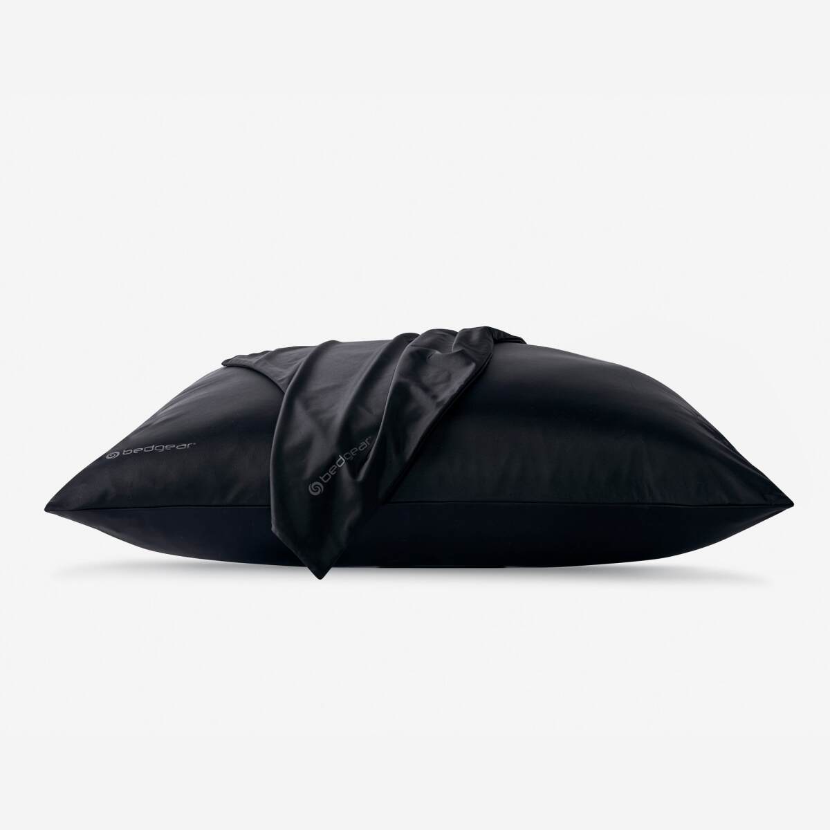 9686babded643ee18fb32a2d55e40408 Hyper-Silk Performance® Pillowcase - Black / Queen - Image 1