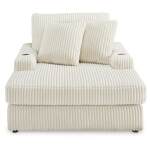 Lindyn Chaise - Image 4
