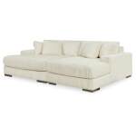Lindyn Super Chaise
