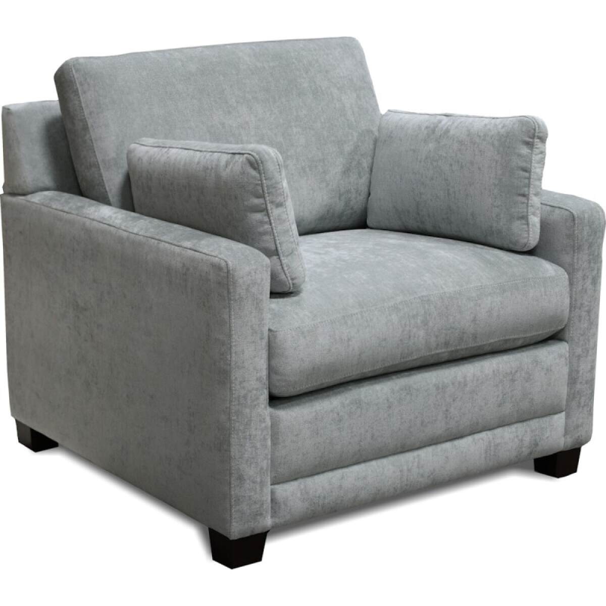 b1bd0d3fe9c83cc8d86b3a131517bf5c Izzie Chair - Image 1