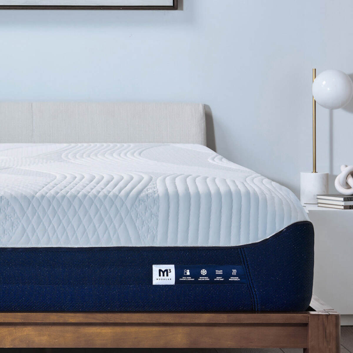 d70e1f890a09b1af3afe2b373fb41546 M3 Original Mattress Chassis - Top Cover - Comfort Layer - Twin XL - White/Navy - Image 1