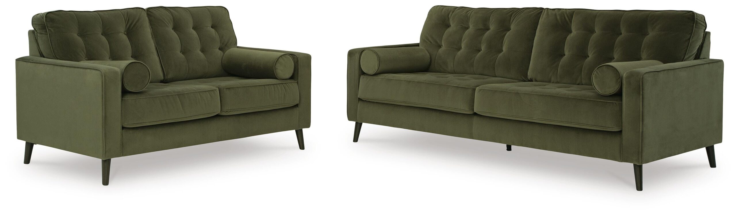 f1e54747db750682395b68dc15659747 Reveon Lakes Sofa and Loveseat - Image 1