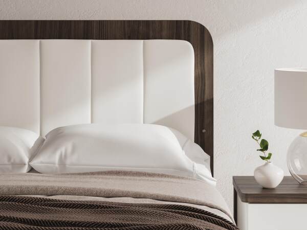 Kendanport Queen Upholstered Bed - Image 11
