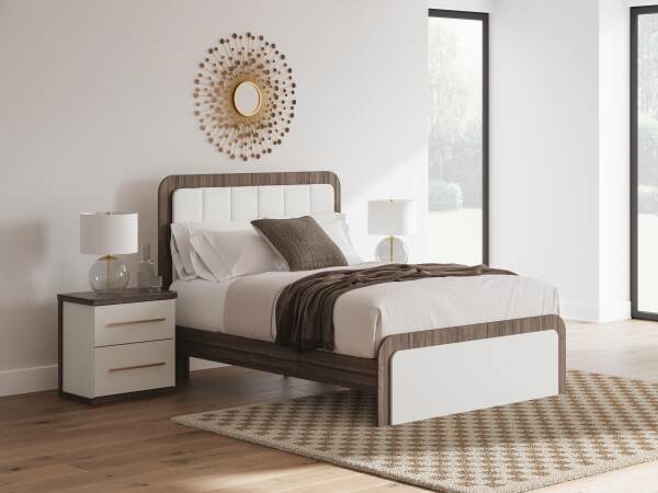 Kendanport Queen Upholstered Bed - Image 3