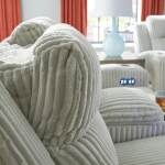 Forest Lake Power Reclining Loveseat with Console - Image 11