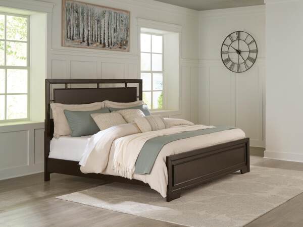 Covetown King Panel Bed - Image 3