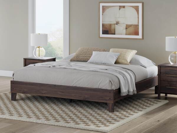 Calverson King Platform Bed - Image 3