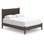 Pamytta Queen Panel Platform Bed, Dresser and Mirror - Image 4