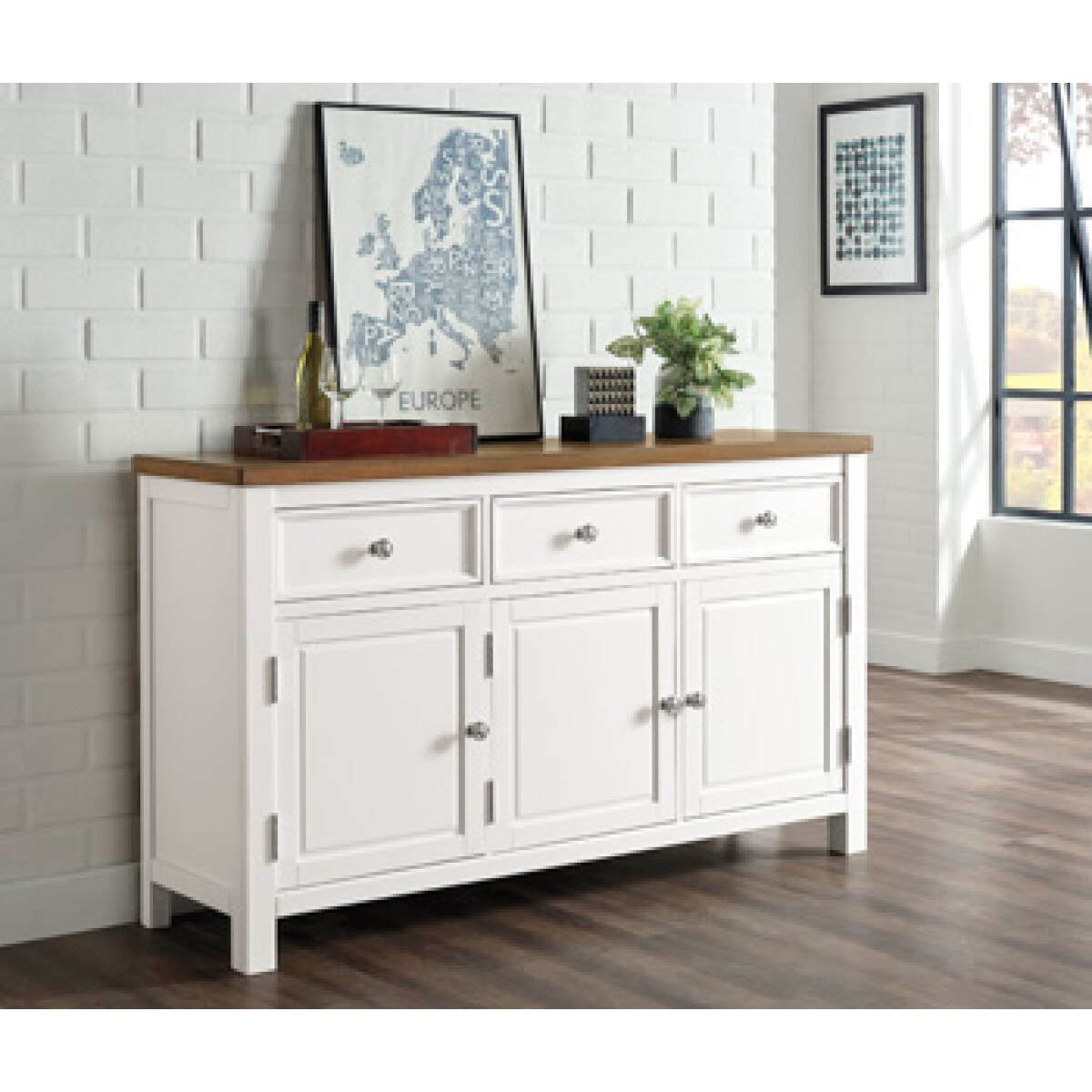 1240675370e21b919d78b57db0a749b9 Westconi Dining Server - Image 1