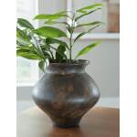Laddlow Vase - Image 3