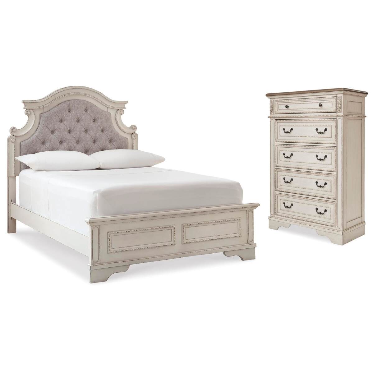 29824de3463cb484131c09f004945453 Realyn Full Panel Bed and Chest - Image 1