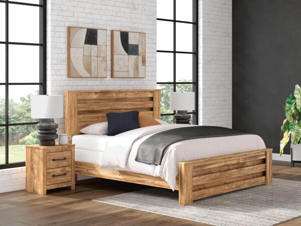 Maystonna King Panel Bed - Image 3