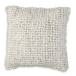 Aavie Pillow