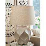 Edselham Table Lamp - Image 3