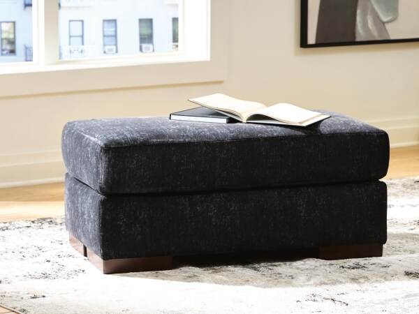 Whitmore Manor Ottoman - Image 3