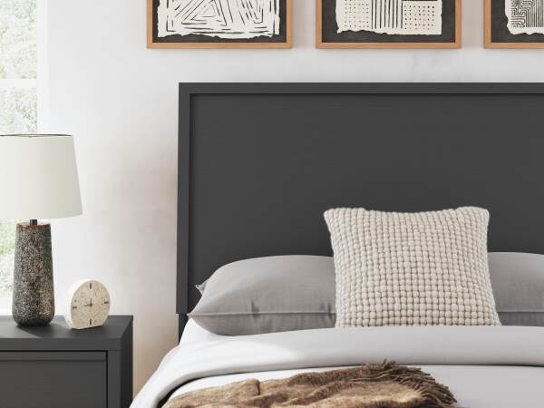 Danziar Full Panel Bed - Image 10