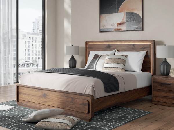 Fortlorn California King Panel Bed - Image 3