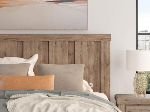 Oliandon King Panel Bed - Image 10
