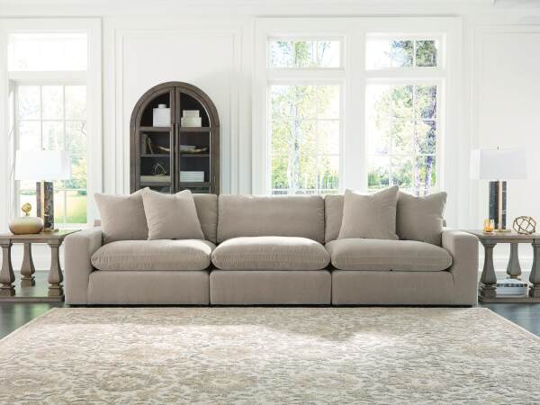 Maxton Heights 3-Piece Sectional Sofa - Image 3