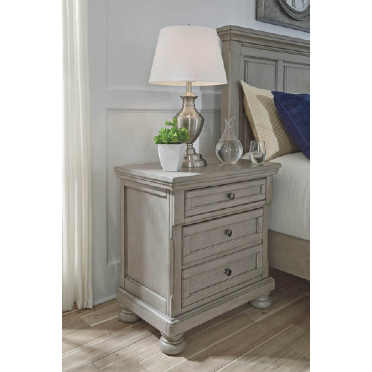 5dc22fcfc215ae14f8c05b5b8733ae31 Lettner Nightstand - Image 1