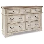 Realyn King Upholstered Panel Bed and Dresser - Image 4
