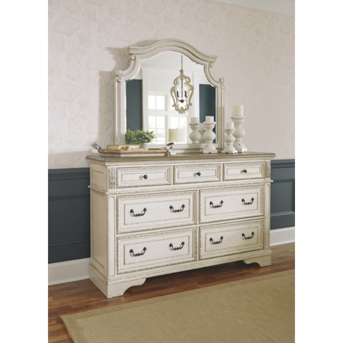 7a9dabe1376bbf43de1520b0f5b3be93 Realyn Dresser and Mirror - Image 1