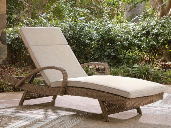 Laguna Heights Chaise Lounge with Cushion - Image 3