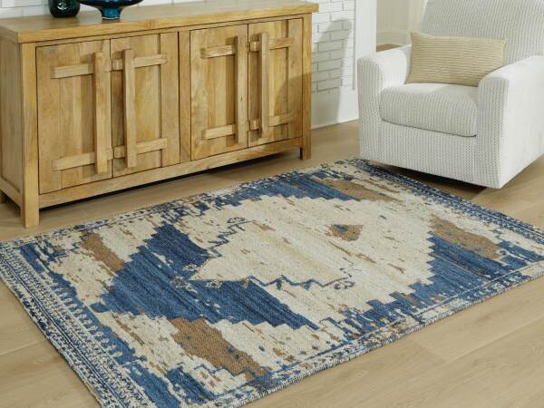 Varnler 5' x 7' Rug - Image 3