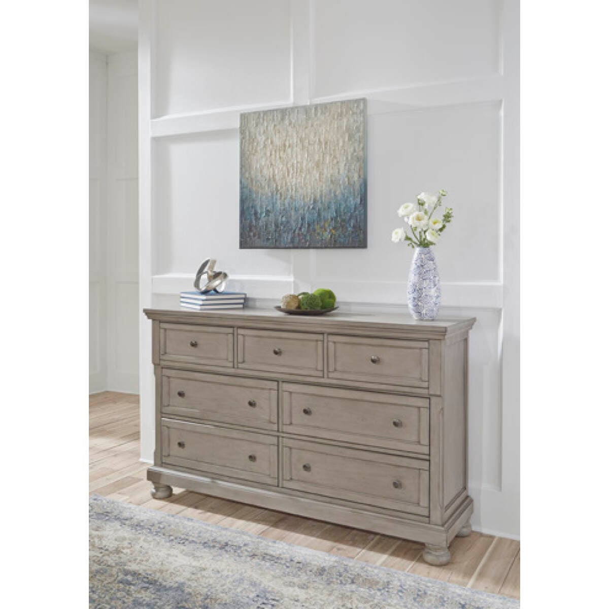 8496bbd615557ee68fbb4534f4e2b1d6 Lettner Dresser - Image 1