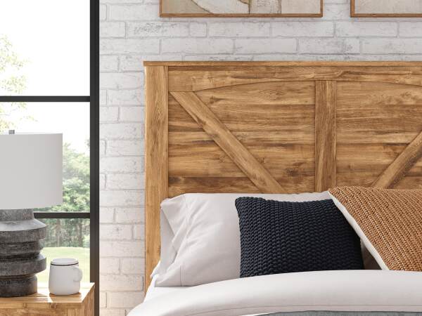 Maystonna Queen Crossbuck Panel Bed - Image 10