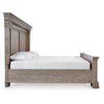 Blairhurst California King Panel Bed, Dresser and Mirror - Image 7
