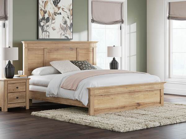 Makidern King Panel Bed - Image 3