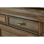 Frantanna Dresser and Mirror - Image 7