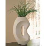 Odion Vase - Image 3