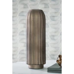 Briarcott Vase - Image 3