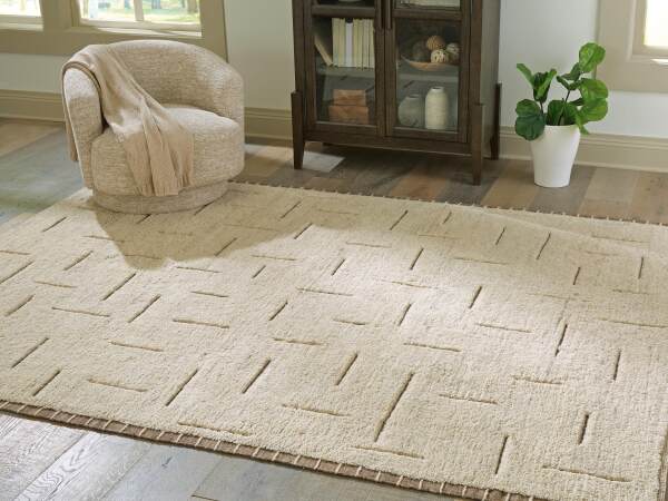 Clayman Large Rug - Image 3