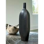 Rhaveney Vase - Image 3