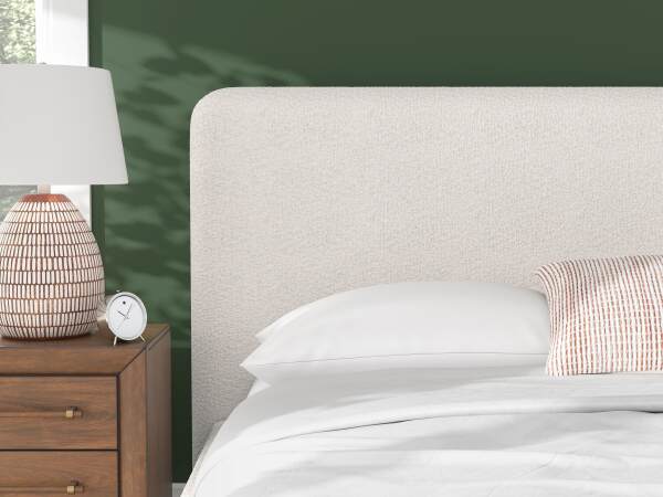 Brintstreet King Upholstered Bed - Image 11