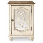 Realyn Chairside End Table - Image 4