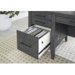 Preston 66" Executive Desk I597-303 - Image 6