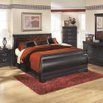 Huey Vineyard Bedroom Mirror